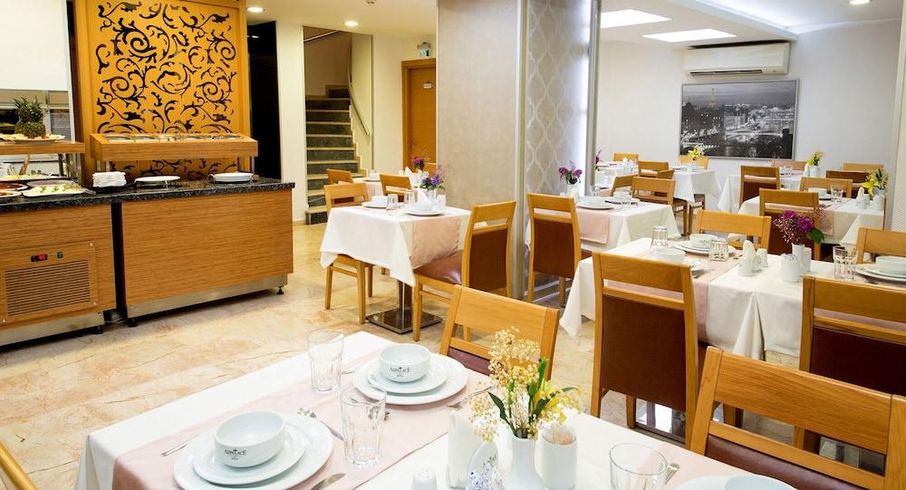 Aspalace Hotel The Istanbul Old City Bagian luar foto